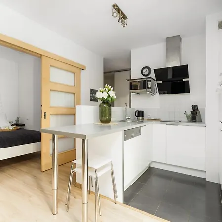 Cozy Karpia 17 With Terrace In By Renters * بوزنان