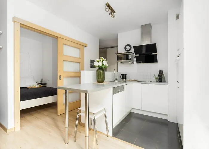 Cozy Karpia 17 With Terrace In By Renters * Познань