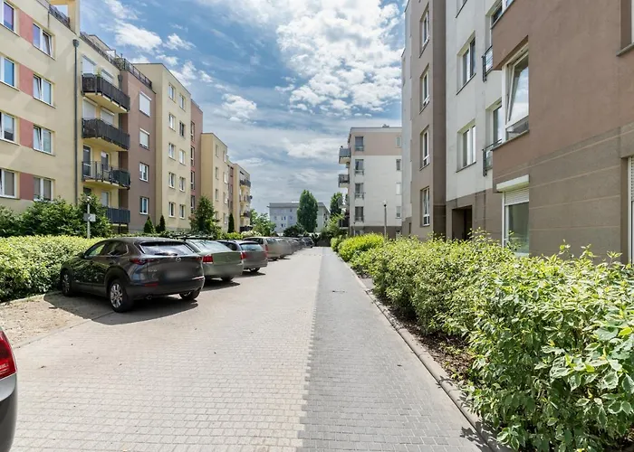 Cozy Karpia 17 With Terrace In By Renters Познань